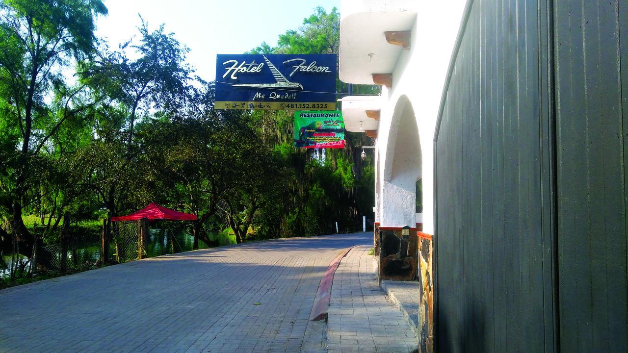 Hotel Falcon Tamasopo Esterno foto